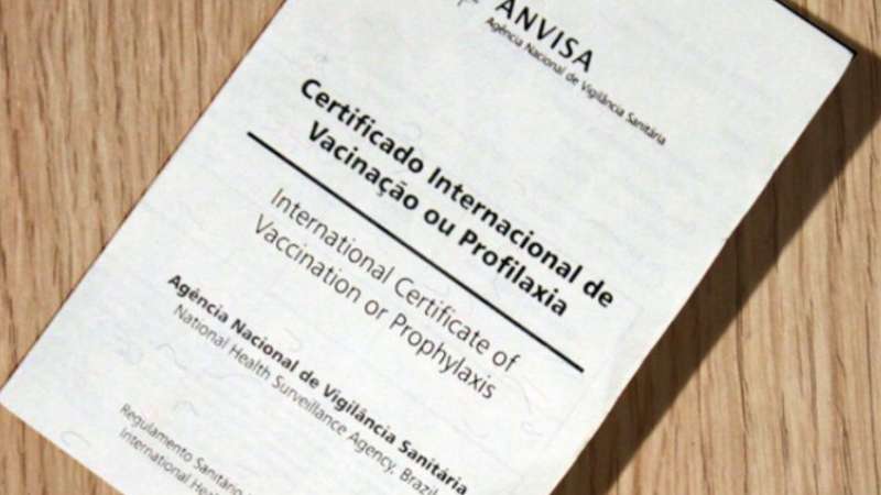 Cartão de vacina internacional: regras e como tirar